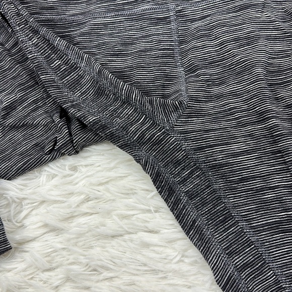 Lululemon Align Crop *21" Wee Are From Space Dark Carbon Ice Grey - Picture 3 of 6